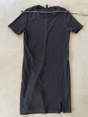 Forever 21 Black Ribbed Short Sleeve T-Shirt Dress - Classic Women's Style